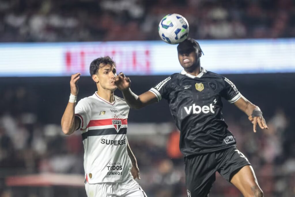 fim-de-jogo-sao-paulo-luta-e-vence-o-botafogo-no-morumbi