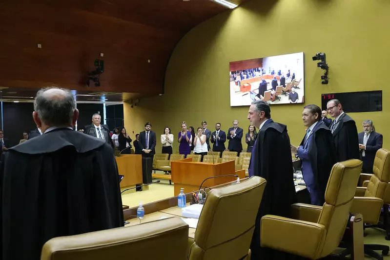 Ministro Barroso se despede do STF