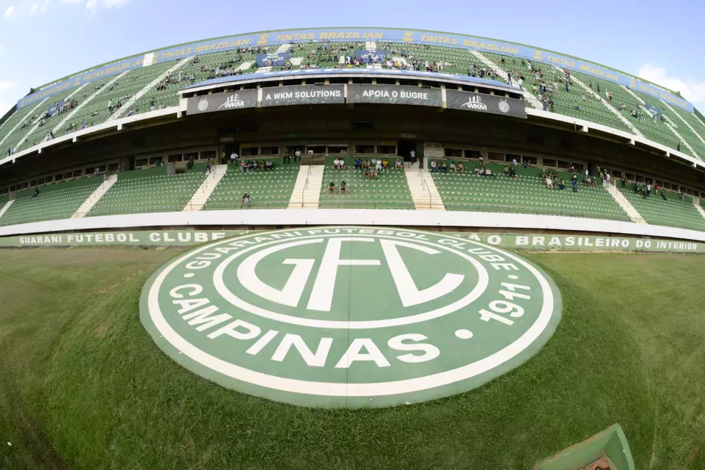 Torcida da Ponte Preta e Guarani no Dérbi Campineiro 2025.