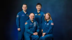 astronauta evacuado da ISS-foto-de-membros-da-tripulacao-crew-11-da-nasa